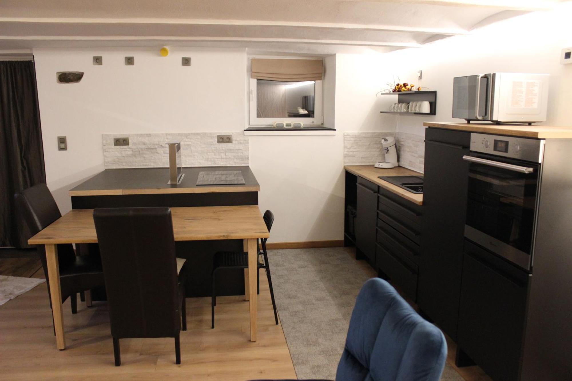 Apartment Thisa 4 *